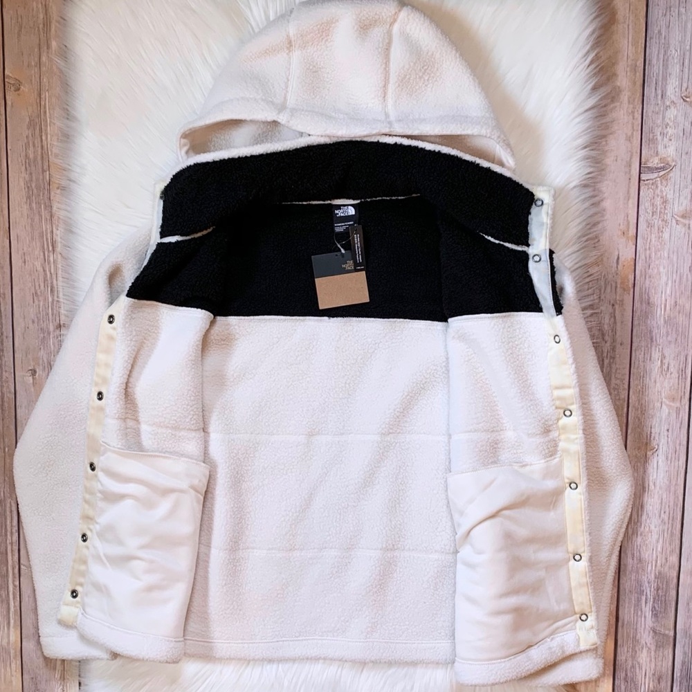 The North Face Gemma Fleece Hoodie Jacket - Picture 4 of 8